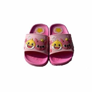 PINKFONG Baby Shark Pool Sandals